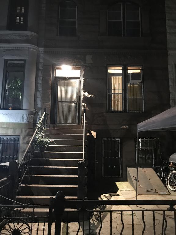 Macon Modern Brownstone Appartement